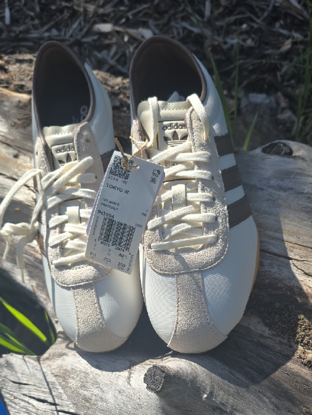 adidas Tokyo W Cream with Brown Three-Stripes Sneakers Size  W 8.5 - Picture 2 of 6